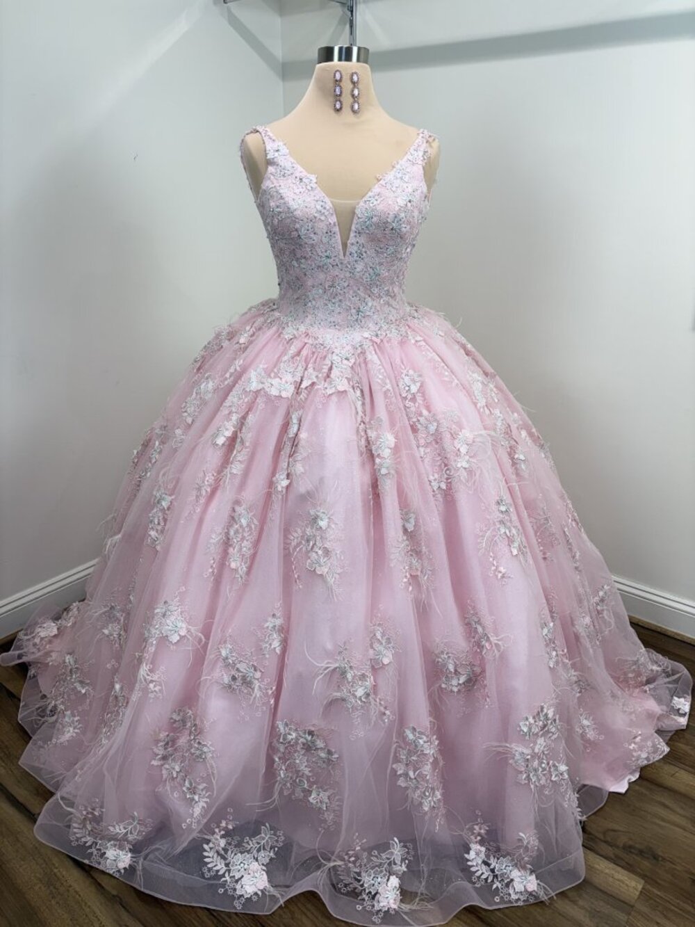 ✨ MUST SEE! Tiffany Quinceañera 26922 Pink Floral Ball Gown – Size 12